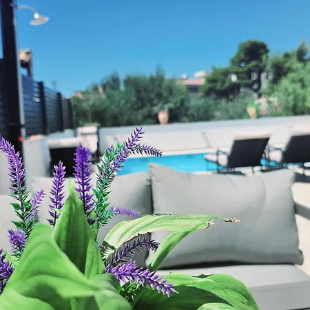 Lungomare With Private Pool * Ζαντάρ