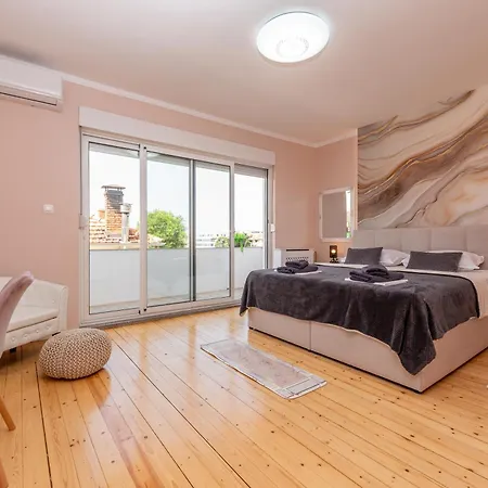 Βίλα Lungomare With Private Pool *