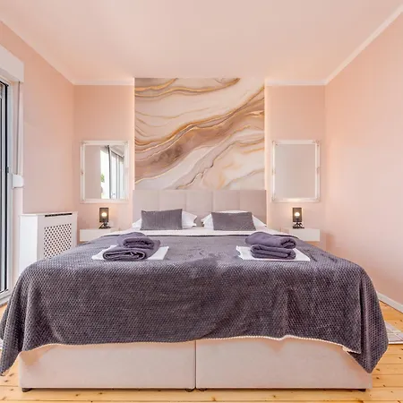 Lungomare With Private Pool Villa