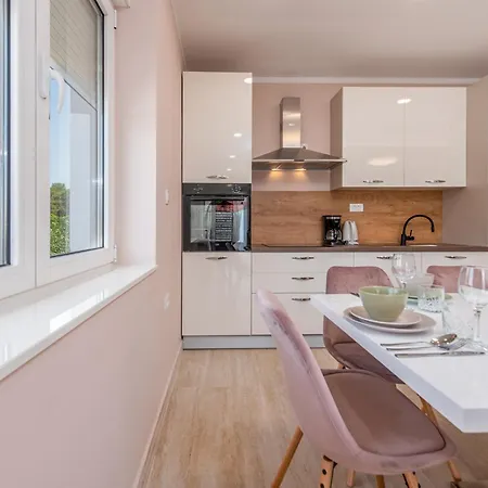 Вілла Lungomare With Private Pool