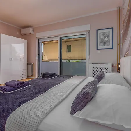 Lungomare With Private Pool Villa