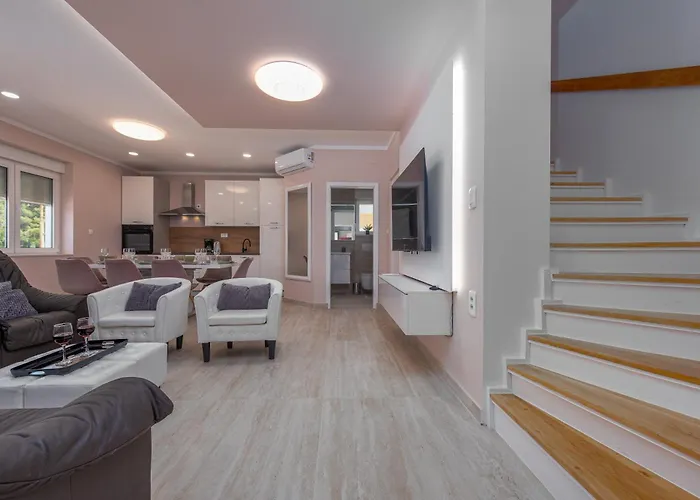 Βίλα Lungomare With Private Pool Ζαντάρ