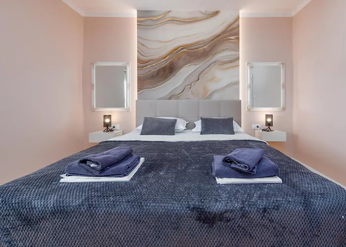 Βίλα Lungomare With Private Pool *