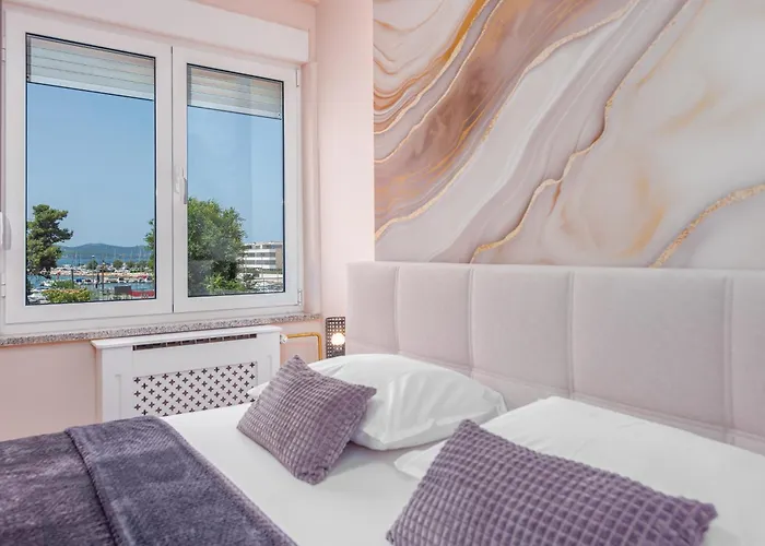 Villa Lungomare With Private Pool